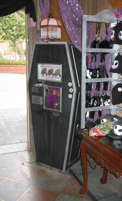 Disneylane pressed penny coffin.jpg - 45772 Bytes